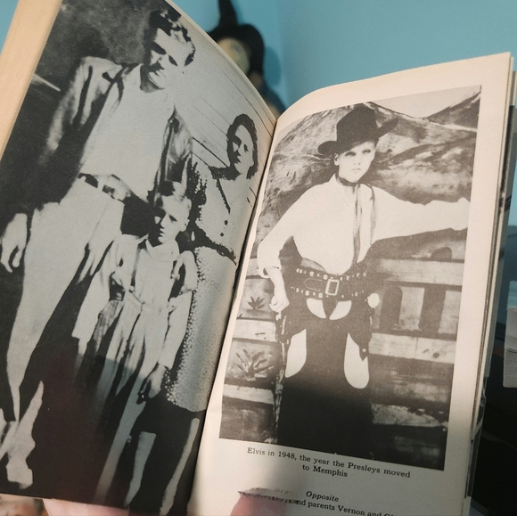 2 books: ELVIS What Happened? and Elvis & Me - Picture 8 of 11